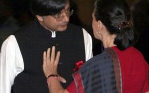 tharoor-sonia